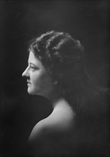 Miss Doris Doscher, portrait photograph, 1918 Dec. 12. Creator: Arnold Genthe.