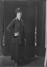 Miss S. Dowman, portrait photograph, 1918 Oct. 26. Creator: Arnold Genthe.