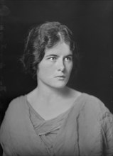 Miss Hasbrouck, portrait photograph, 1918 Nov. 11. Creator: Arnold Genthe.