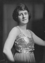 Miss Houghton, portrait photograph, 1918 Feb. 25. Creator: Arnold Genthe.
