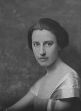 Miss Mabel Hutzler, portrait photograph, 1917 Dec. 24. Creator: Arnold Genthe.