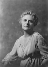 Mrs. Rosa Ingraham, portrait photograph, 1919 Aug. 4. Creator: Arnold Genthe.