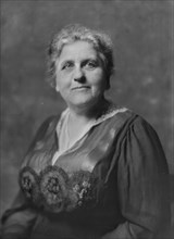 Mrs. C.H. Ingram, portrait photograph, 1919 May 26. Creator: Arnold Genthe.