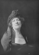 Miss Katherine Locke, portrait photograph, 1919 Mar. 5. Creator: Arnold Genthe.