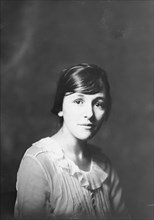 Miss Harriet Mann, (Miss Loader), portrait photograph, 1918 Dec. 12. Creator: Arnold Genthe.