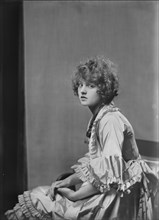 Miss Kathleen Martyn, portrait photograph, 1919 Sept. 23. Creator: Arnold Genthe.
