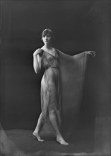 Miss Margaret McKenzie, 1919 Oct. 25. Creator: Arnold Genthe.