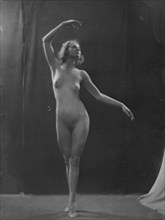 Miss Vera Parker, portrait photograph, 1919 Mar. 12. Creator: Arnold Genthe.