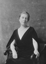Mrs. Howard O. Sturges, portrait photograph, 1918 Mar. or Apr. Creator: Arnold Genthe.