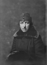 Miss Constance Williams, portrait photograph, 1917 Dec. 6. Creator: Arnold Genthe.