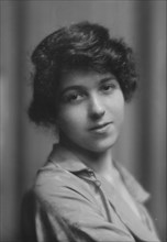 Myers, C.R., Mrs., portrait photograph, 1915 June 2. Creator: Arnold Genthe.