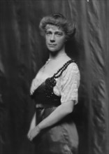 St. Goar, Mrs., portrait photograph, ca. 1912. Creator: Arnold Genthe.