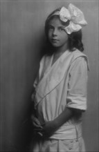 Bush, Peggy, Miss, portrait photograph, 1914 Aug. 18. Creator: Arnold Genthe.