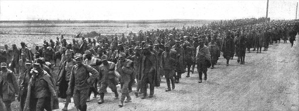 'Sur le front Russe; Une des immenses caravanes de prisonniers autrichiens,' 1916. Creator: Unknown.
