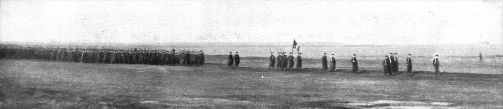 'Le Drapeau des Fusiliers Marins; Le defile de la brigade', 1915. Creator: Unknown.