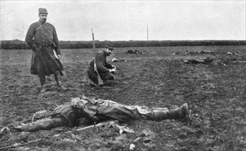 ''La reprise de Vermelles; L'identification des morts, apres le combat', 1914. Creator: Unknown.