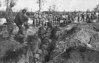 'Derriere la bataille, au Sud de la Somme: avant, pendant et apres une attaque..', 1916. Creator: Unknown.