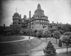 Battery Park Hotel, Asheville, N.C., c1902. Creator: William H. Jackson.