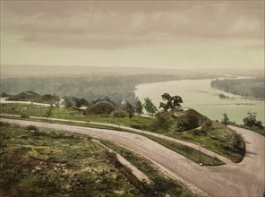 Down the Mississippi from Indian Mound Park, St. Paul, c1898. Creator: Unknown.