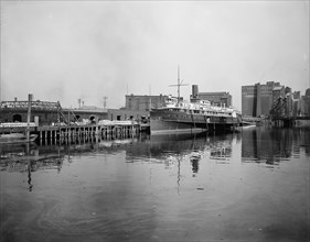 C. & B. Line freight docks, Buffalo, N.Y., between 1900 and 1906. Creator: Unknown.