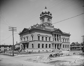 Duval County Court House, Jacksonville, Fla., between 1900 and 1905. Creator: Unknown.