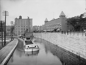 Erie Canal, Rochester, N.Y., between 1900 and 1906. Creator: Unknown.