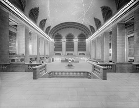 Main concourse, Grand Central Terminal, N.Y. Central Lines, New York, between 1903 and 1920. Creator: Unknown.