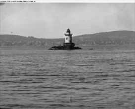 Light house, Tarrytown, N.Y., The, between 1900 and 1920. Creator: Unknown.