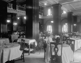 Main dining room, Murphy's Hotel, Richmond, Va., between 1900 and 1920. Creator: Unknown.