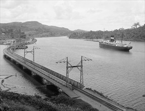 Steamship passing Chagres River crossing, between 1904 and 1920. Creator: Unknown.