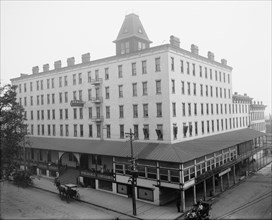 Jacksonville, Fla., Aragon Hotel, between 1900 and 1920. Creator: Unknown.