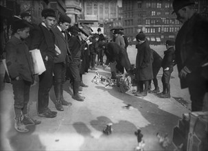 Gutter toy merchant, New York City, A, c1903. Creator: Unknown.