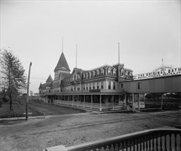 Egnew Hotel, Mt. Clemens, between 1880 and 1899. Creator: Unknown.