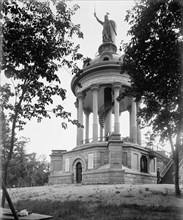 New Ulm, Minn., Herrman Monument, between 1880 and 1899. Creator: Unknown.