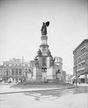 Soldiers' and Sailors' Monument, Detroit, Mich., between 1900 and 1910. Creator: Unknown.