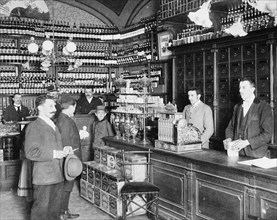 Pinter Synla Liquors, Austro-Hungary, between 1895 and 1910. Creator: Unknown.