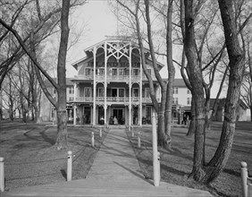 Star Island House, Ste. Claire [sic] Flats, Mich., c.between 1910 and 1920. Creator: Unknown.