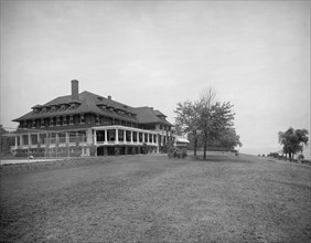 The Country club, Grosse Pointe, Mich., c.between 1910 and 1920. Creator: Unknown.