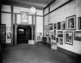 Detroit Photographic Company, interior, Detroit, Mich., between 1905 and 1915. Creator: Unknown.