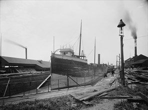 Str. John Craig in dry dock, Detroit, between 1900 and 1905. Creator: Unknown.