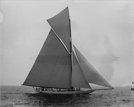 Defender, 1895 July 20, c1895. Creator: John S Johnston.