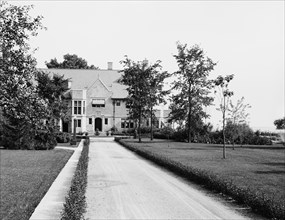 Mr. Swift's residence, Detroit, Mich., between 1905 and 1910. Creator: Unknown.