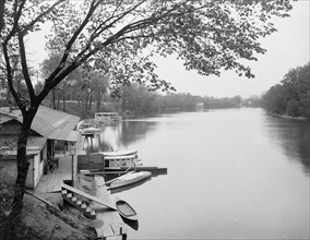 White River at Broad Ripples, Indianapolis, Ind., c1907. Creator: Unknown.