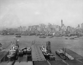 The Heart of New York, N.Y., c.between 1900 and 1910. Creator: Unknown.