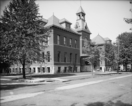 East Saginaw high school, Saginaw, Mich., between 1900 and 1910. Creator: Unknown.