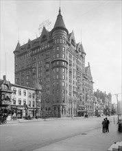 Hotel Walton, Philadelphia, Pa., c1908. Creator: Unknown.