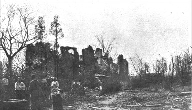 ''La seconde bataille d'Ypres; Le chateau de Langemarck', 1915. Creator: Unknown.