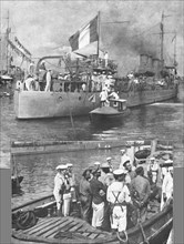 'Dans L'Adriatique; le "Bisson" rentre a brindisi, apres avoir coule le sous-marin..., 1915 (1924). Creator: Unknown.