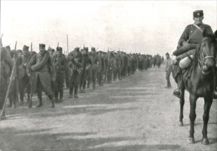 'A Salonique; Tandis que la plus grande partie de l'armee serbe, equisee par sa..., 1916 (1924) Creator: Unknown.