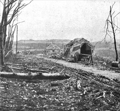 ''Paysages d'ete a Verdun; La route de Souville au fort de Tavannes, a la meme epoque', 1916 (1924) Creator: Unknown.